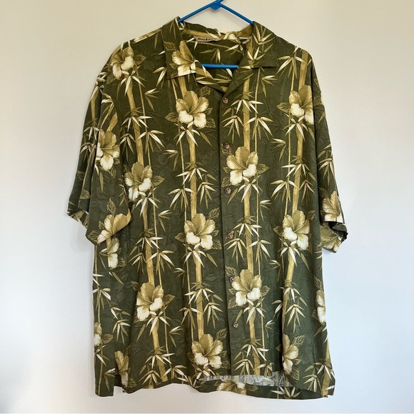 Tommy Bahama Mens 100% Silk Tropical Floral Short Sleeve Button Shirt Green Sz L - Picture 1 of 6